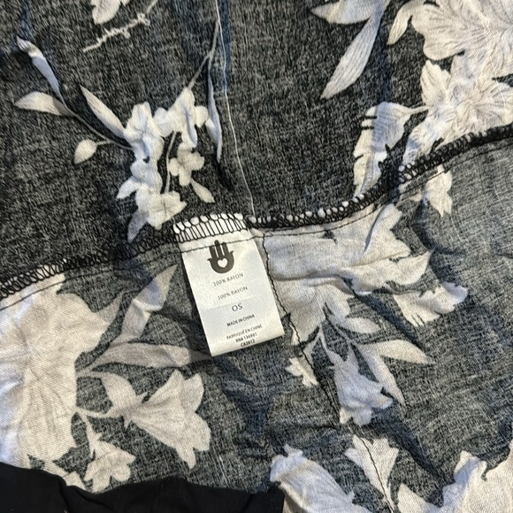 Spiritual Gangster OS Floral Print‎ Tie Kimono - Picture 11 of 11